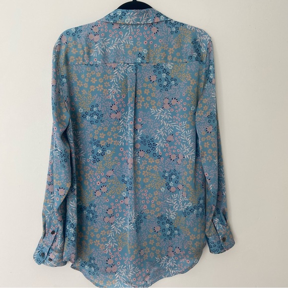 Equipment Femme Signature Button Up Long Sleeve Shirt Blue Satin Floral Medium - Picture 7 of 9